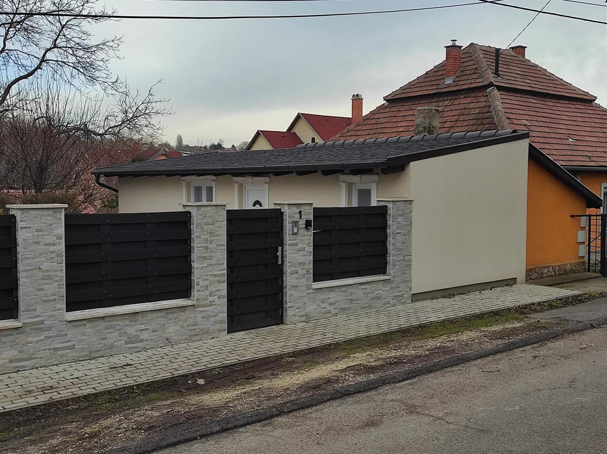 Garden Home Törökbálint エクステリア 写真